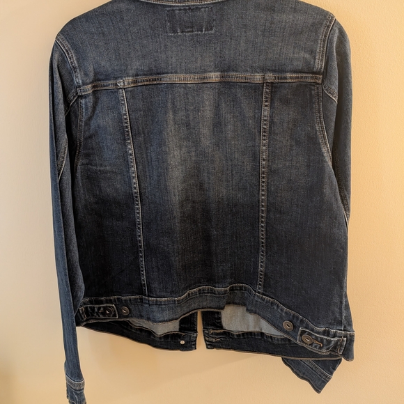 NWT! 🧵Torrid Denim Jacket🌇💙 SIZE 14/16 - Picture 7 of 8